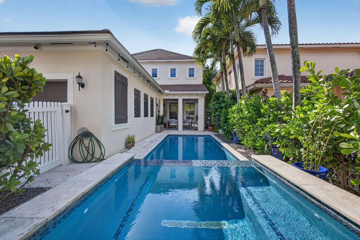 25-web-or-mls-5D1A4209 at 143 Killarney Court, Jupiter