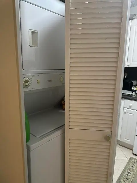 Kitchen+Washer+Dryer+ at 8875 WARWICK Drive, Boca Raton