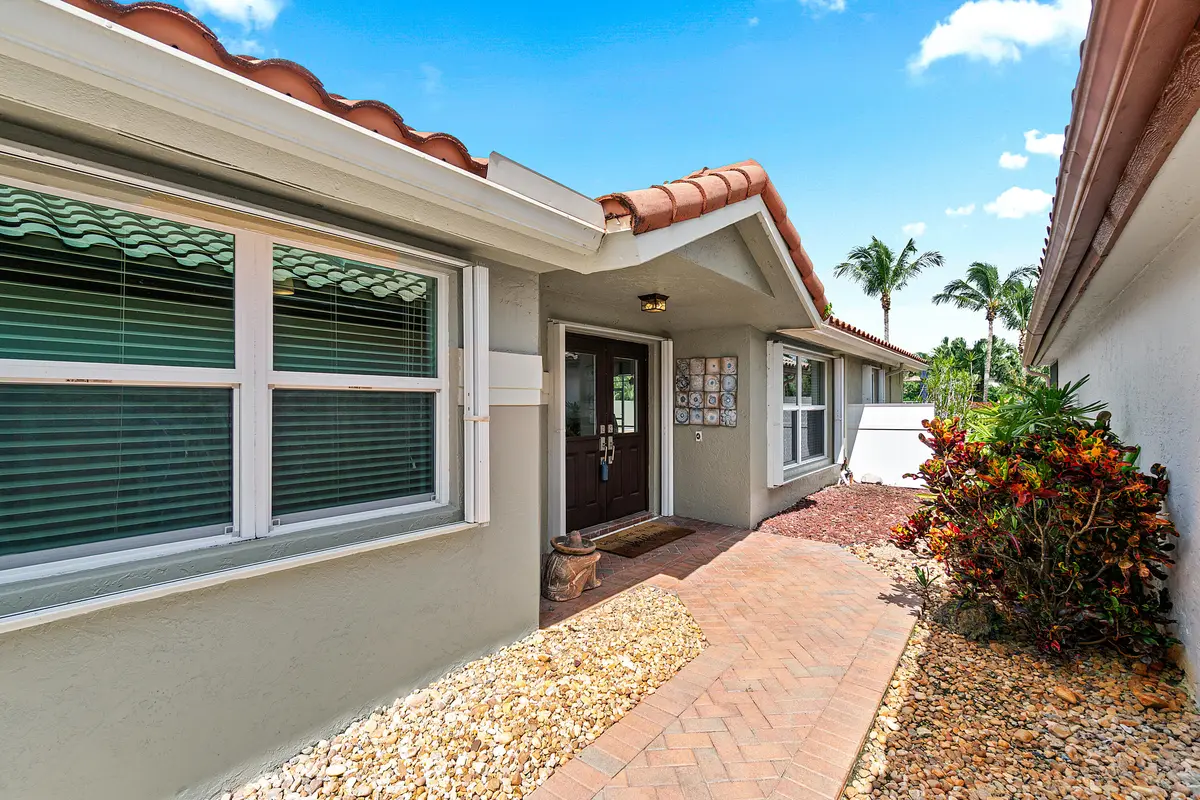 Side Entrance at 11270 Cloverleaf Circle, Boca Raton
