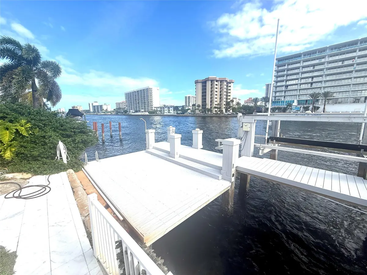 Photo 4 at 720 NE 28TH Avenue, Pompano Beach