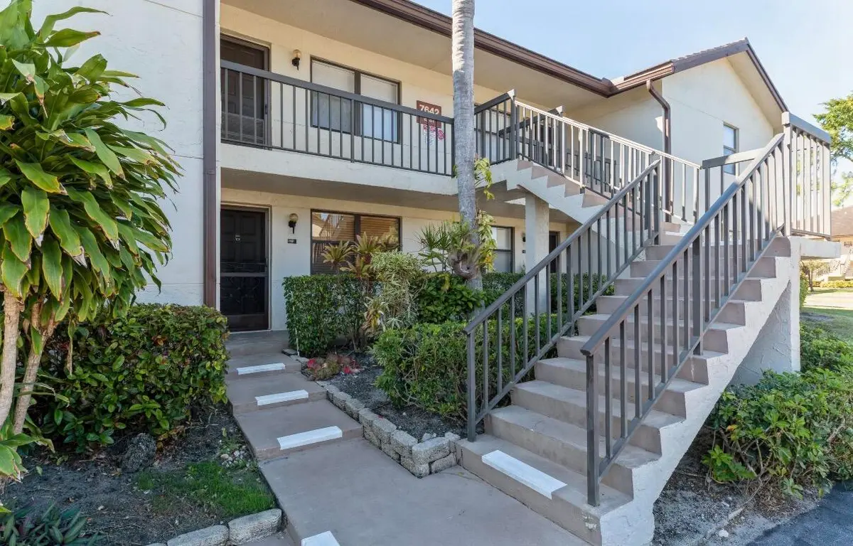 Building at 7642 Tahiti Lane 101, Lake Worth