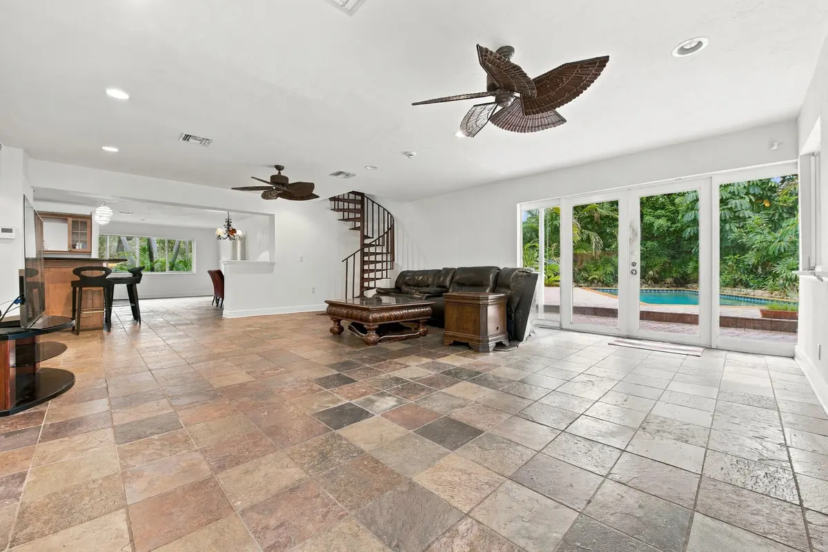 20__dsc8641 at 1818 NE 20th Street, Fort Lauderdale