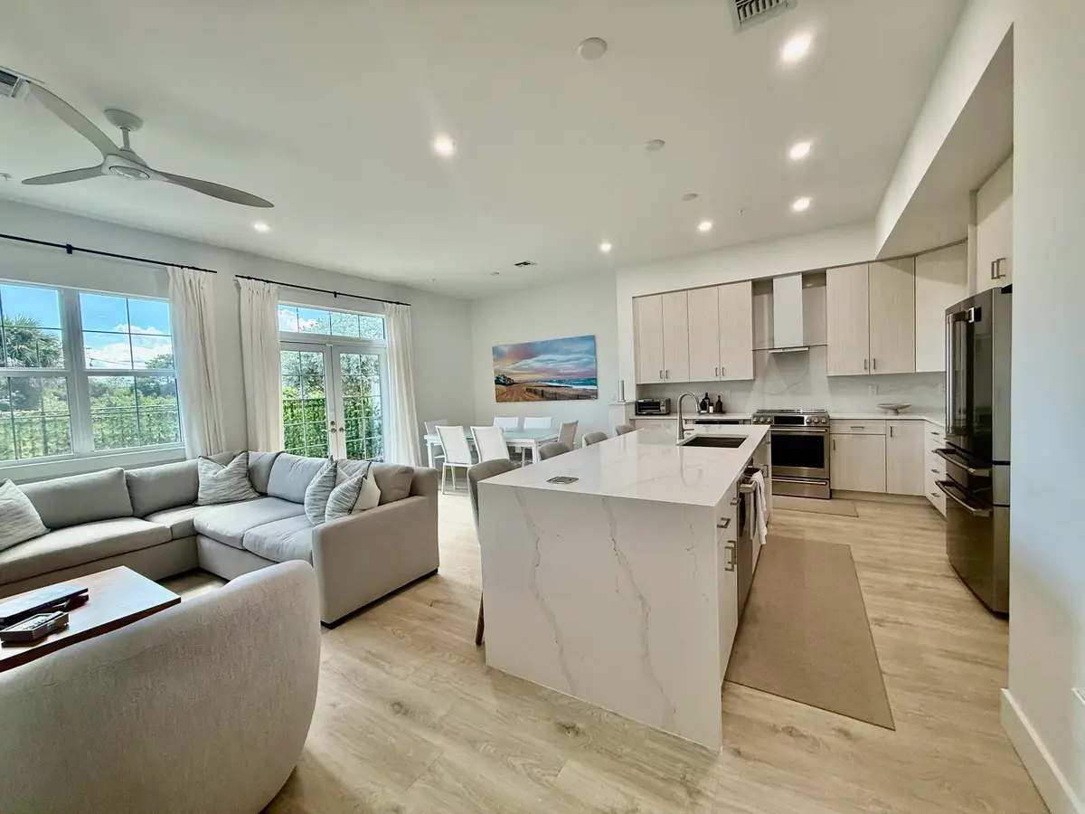Living area at 140 Water Pointe Place 12, Jupiter
