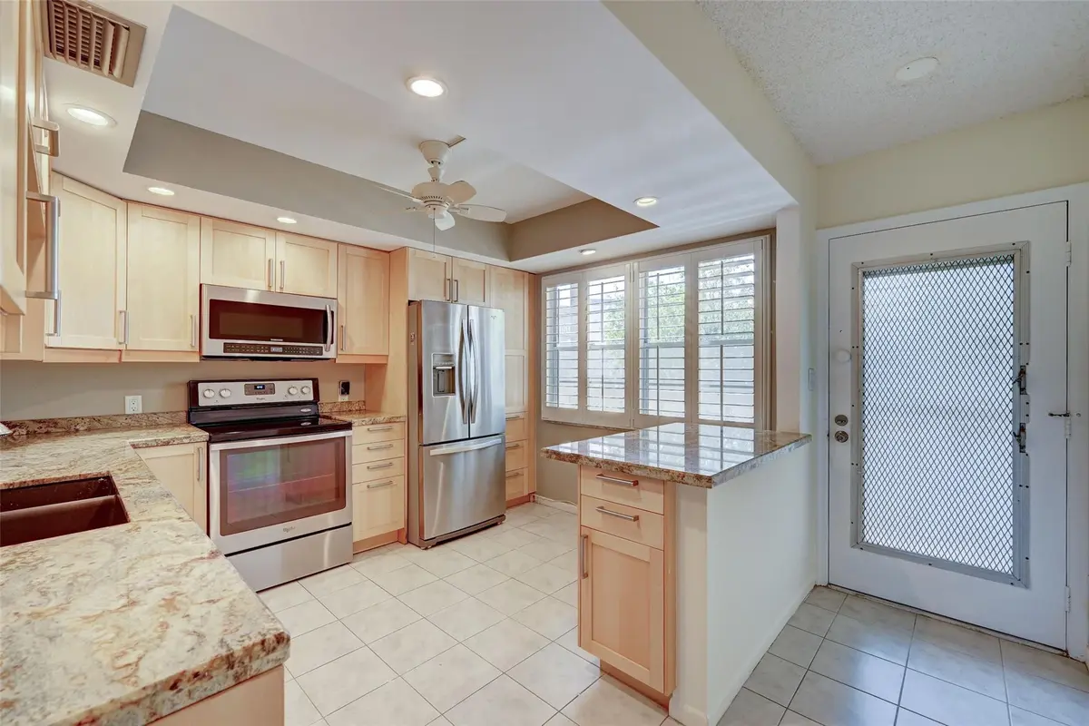 KITCHEN at 4402 MARTINIQUE Court D2, Coconut Creek