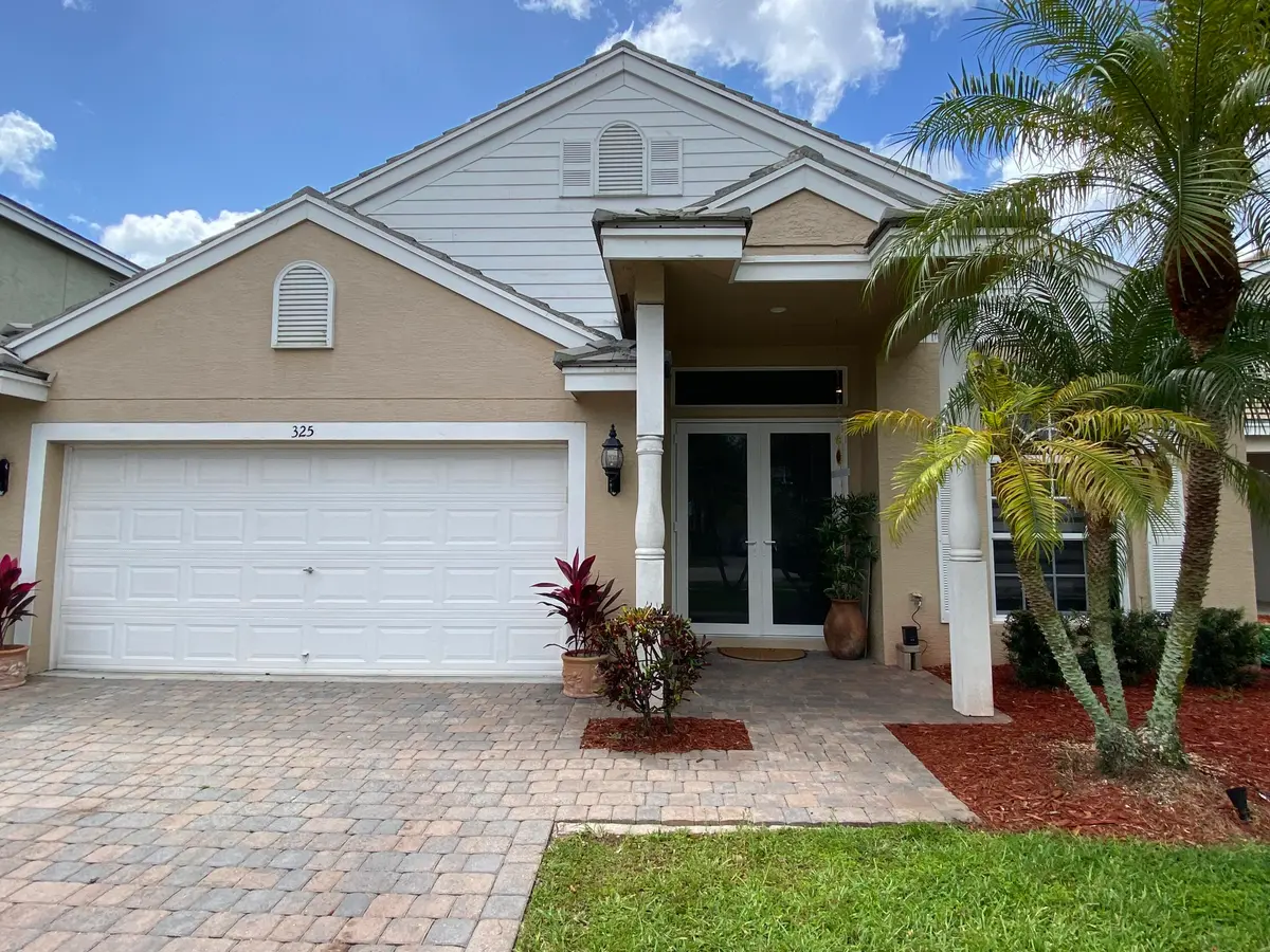 D2A566A7-A96F-45C5-84C1-E23085B86B2A at 325 Berenger Walk, Royal Palm Beach
