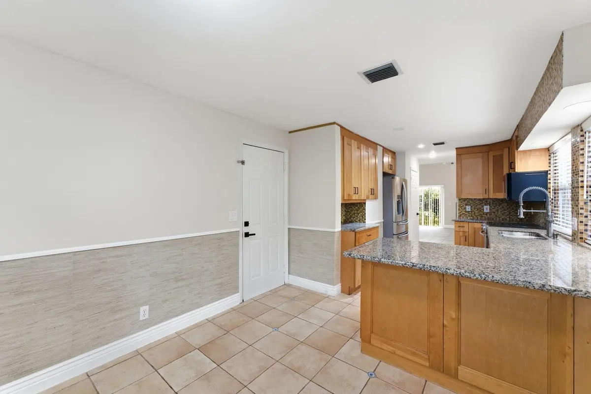 021_JAC02758 at 11375 LAKEVIEW Drive 68-U, Coral Springs