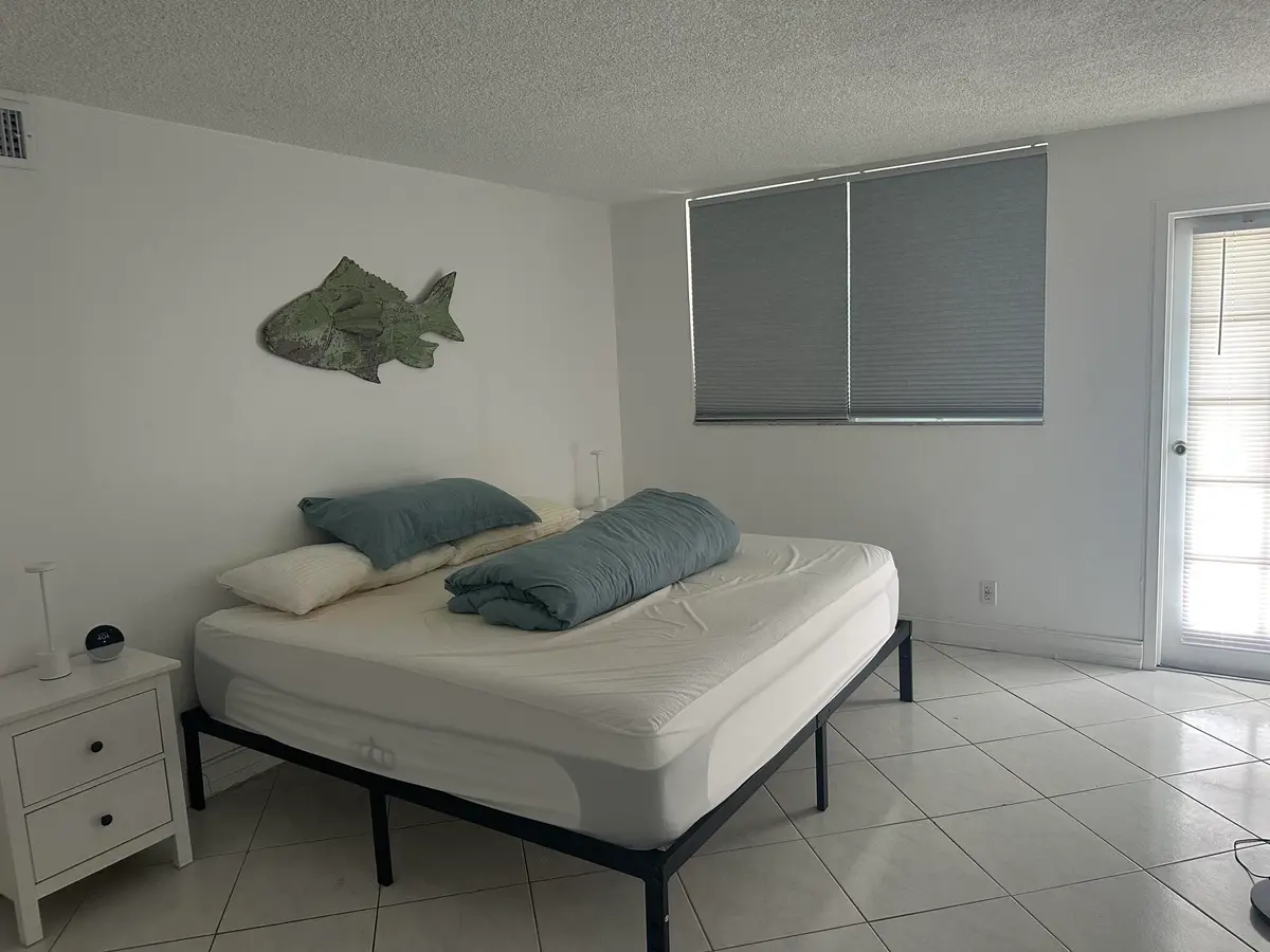 IMG_9900 at 1424 SE 15TH Street 51, Fort Lauderdale