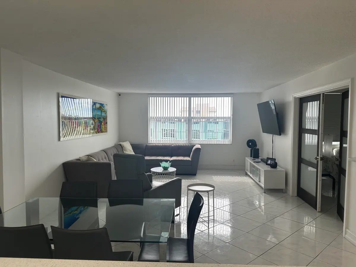 IMG_9914 at 1424 SE 15TH Street 51, Fort Lauderdale