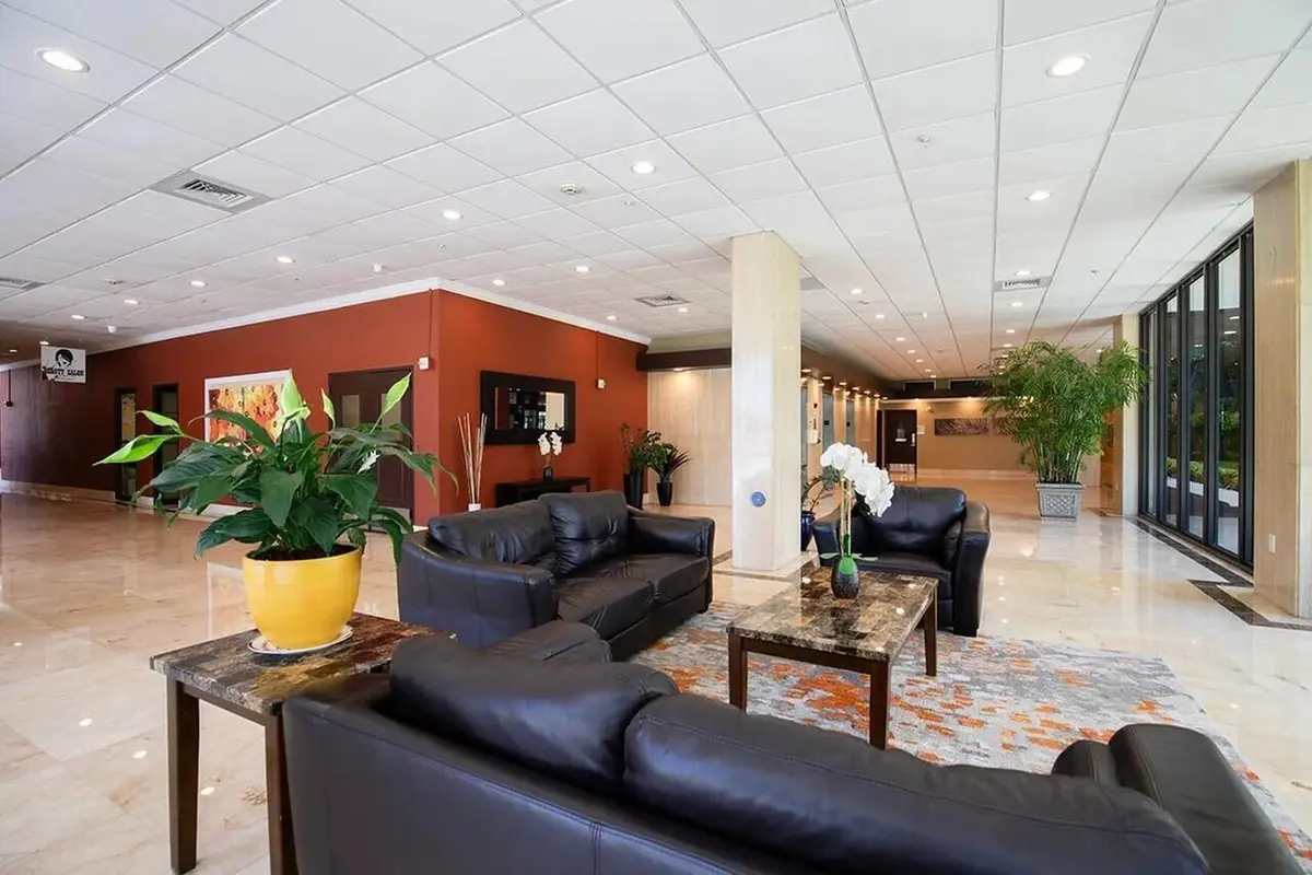 054df352a337188a4226aba5b3010159l-b15519 at 400 KINGS POINT Drive 1426, Sunny Isles Beach