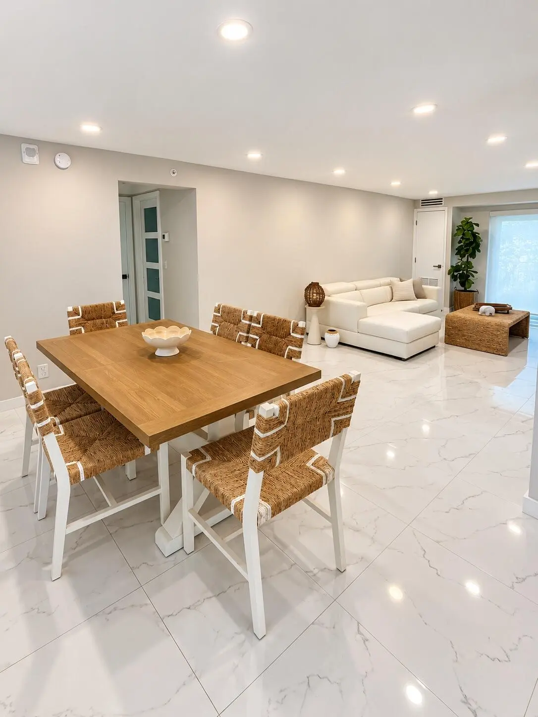 Dining Living at 4505 S Ocean Boulevard 104, Highland Beach