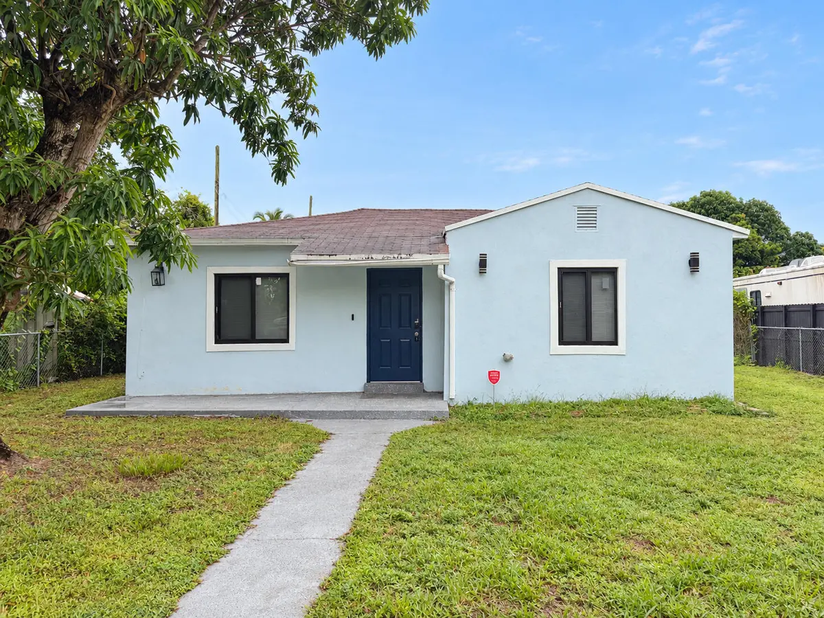 Front at 925 NW 121st Street, North Miami