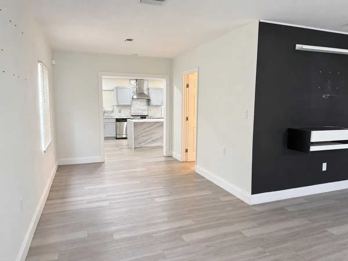 Dining Area at 925 NW 121st Street, North Miami