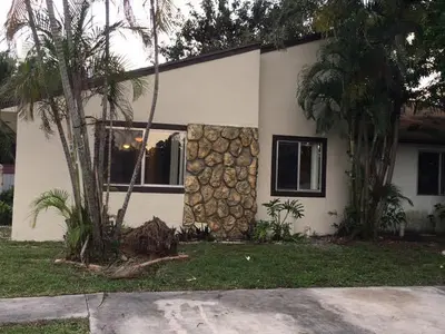 5096 NW 5th Street, Delray Beach – Single Family Residence for rent