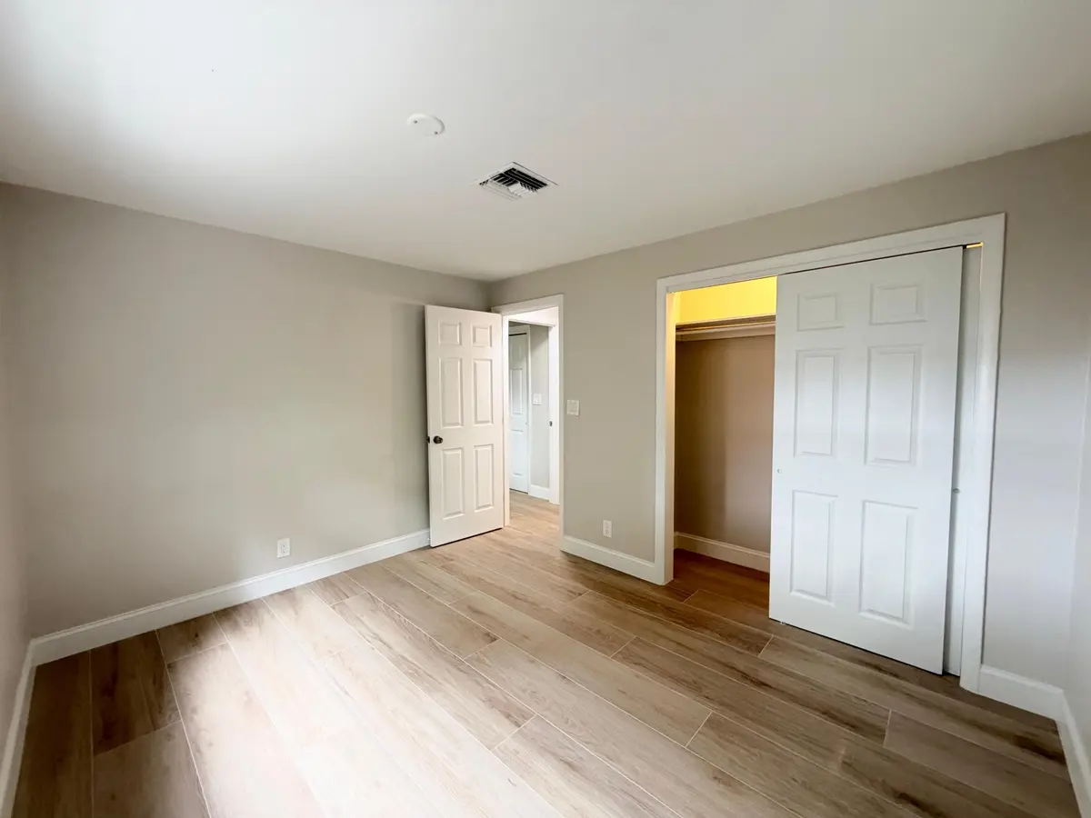 WhatsApp Image 2026-10-01 at 18.20.23 (1 at 2018 S Waterway Drive, North Palm Beach