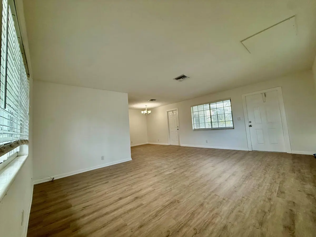 WhatsApp Image 2026-07-28 at 16.42.41 (3 at 3370 NE 16th Terrace Unit 5, Pompano Beach