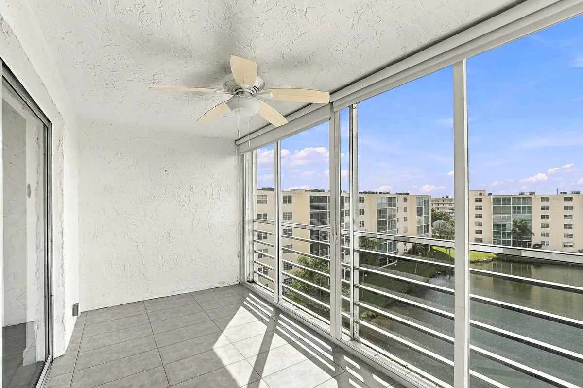 24_dsc05247 at 111 SE 3RD Avenue 602, Dania Beach