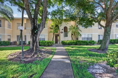 12510 Vista Isles Drive 1212, Sunrise – Condominium for sale
