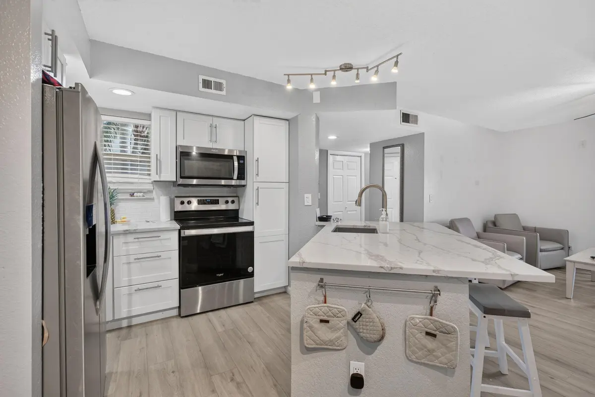 15-web-or-mls-_A7A3912 at 12510 Vista Isles Drive 1212, Sunrise