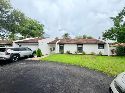 8300 NW 14TH Court, Coral Springs – Single Family Residence for sale