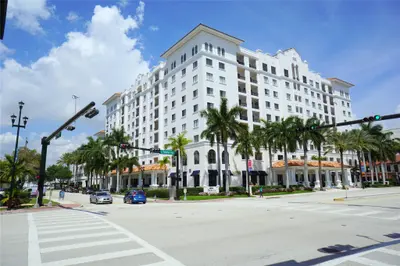 233 S FEDERAL Highway 401, Boca Raton – Condominium for sale
