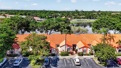 126 CENTENNIAL Court, Deerfield Beach – Villa for sale