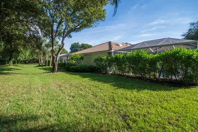 8704 Chapman Oak Court, Palm Beach Gardens – Villa for rent