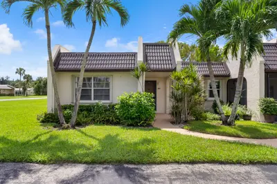 100 Lake Rebecca Drive, West Palm Beach – Villa for sale
