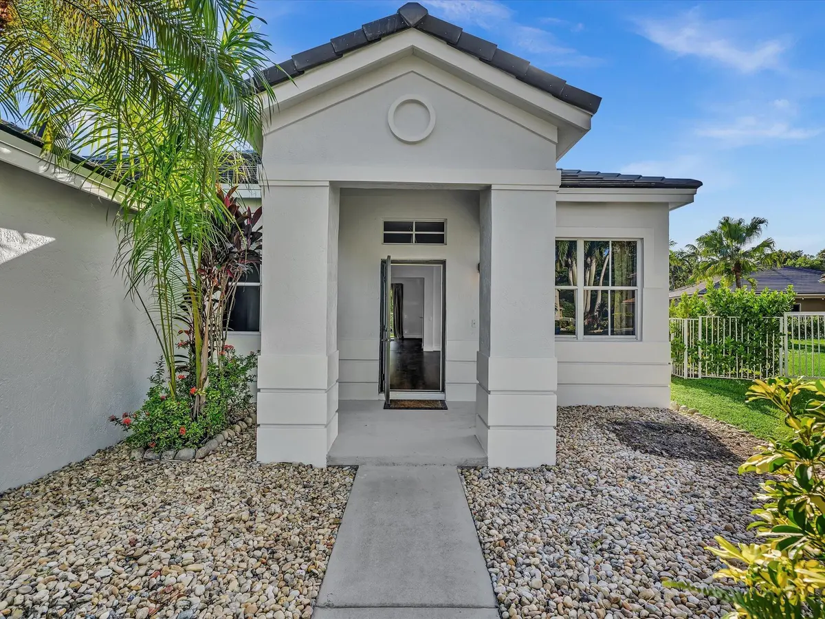 004-FPP00016 at 1125 Sunflower Circle, Weston