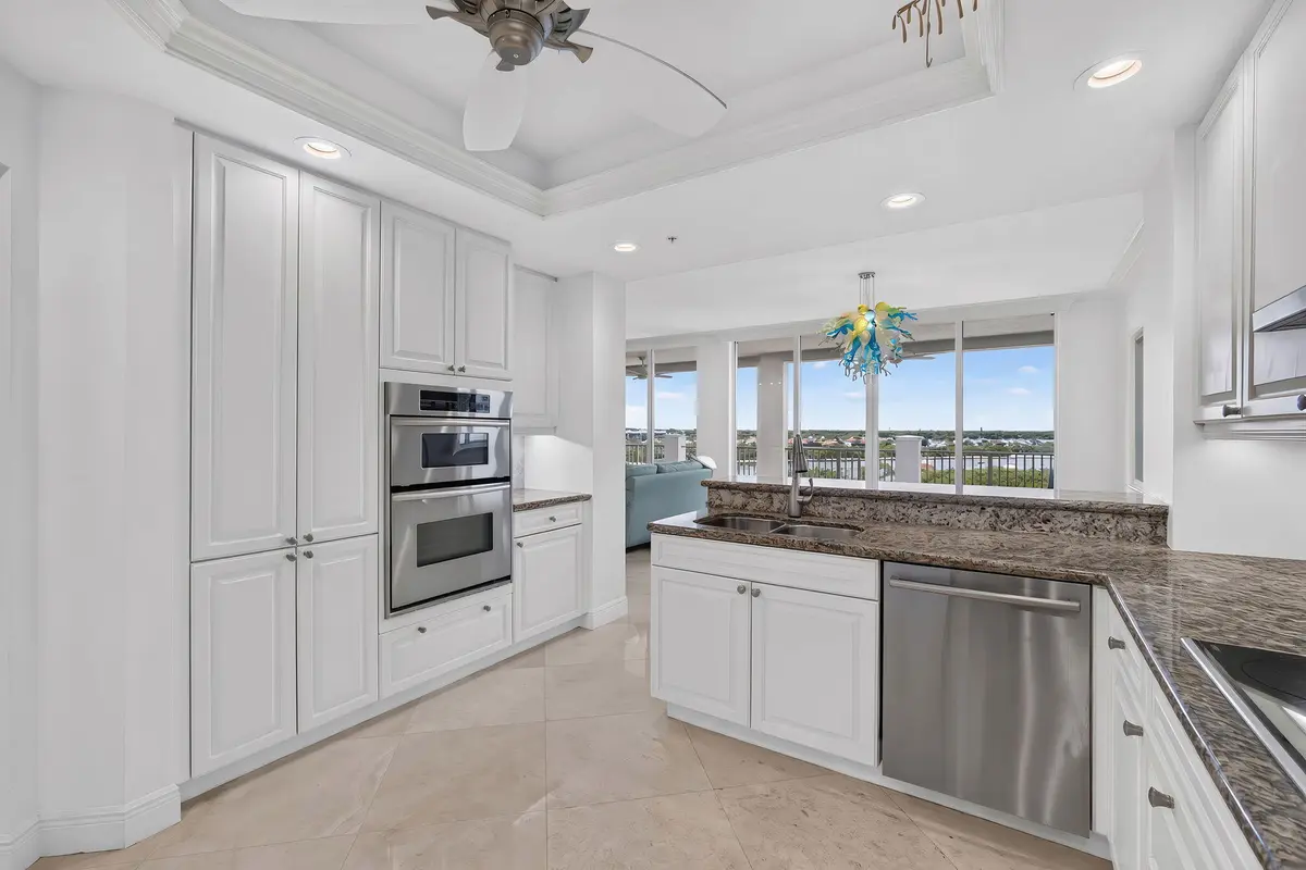 13-web-or-mls-gJsVF_upscale at 700 S US Highway 1 505, Jupiter