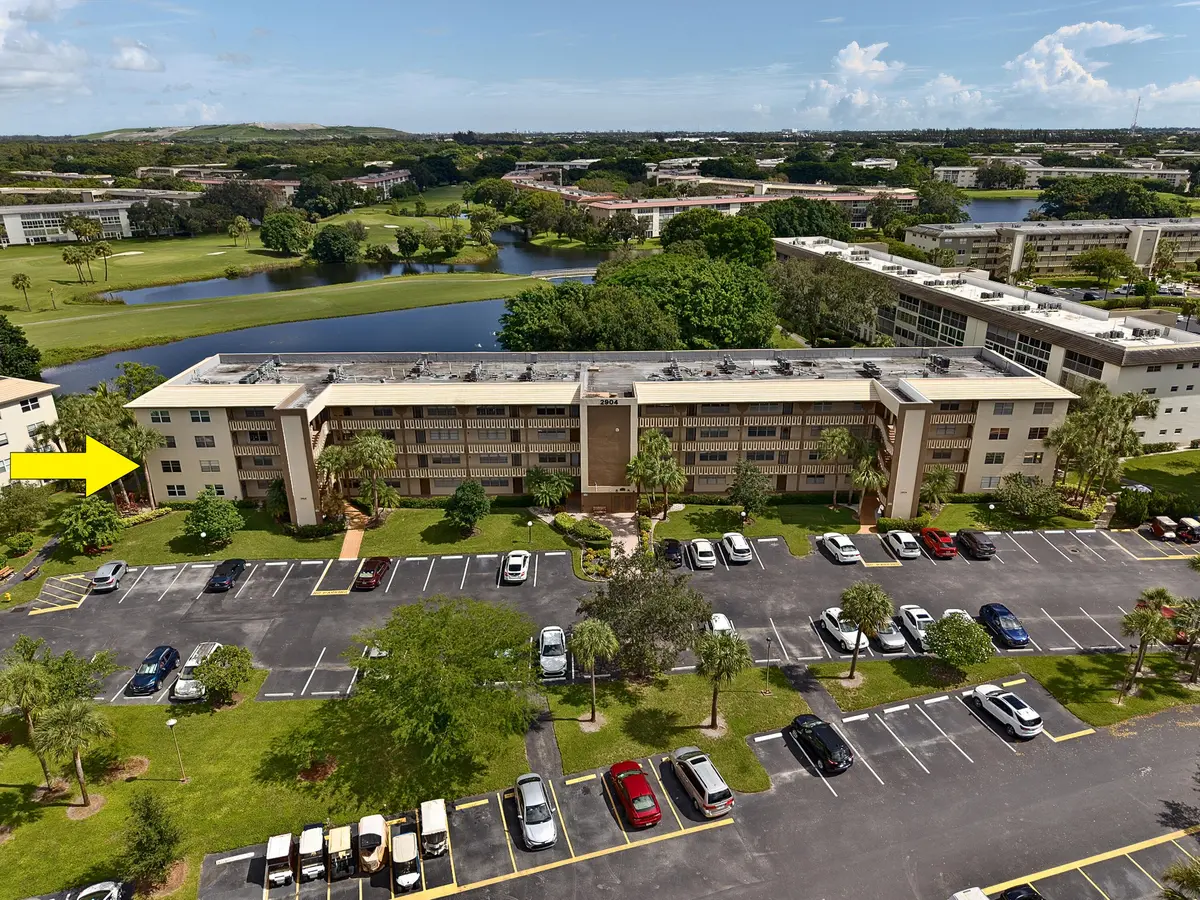 riesgo-arrow at 2904 VICTORIA Place A2, Coconut Creek