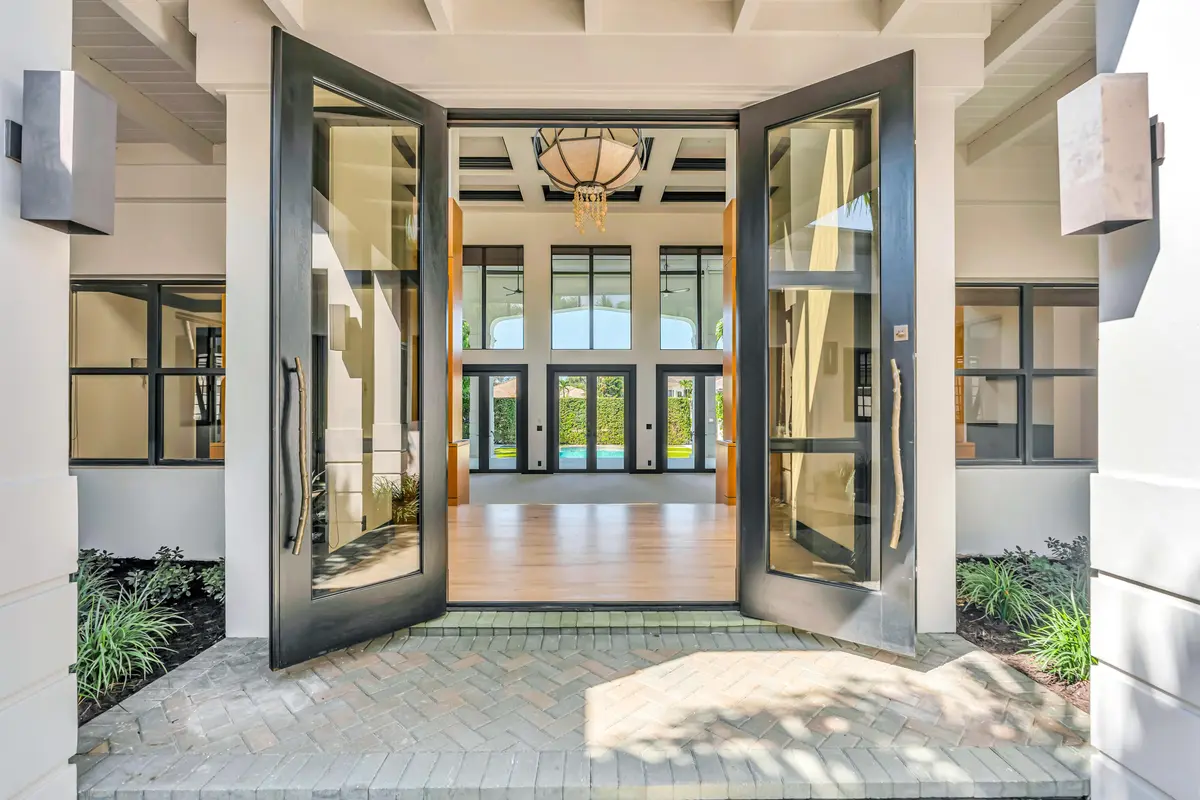 Entry to Foyer at 414 Mariner Drive, Jupiter