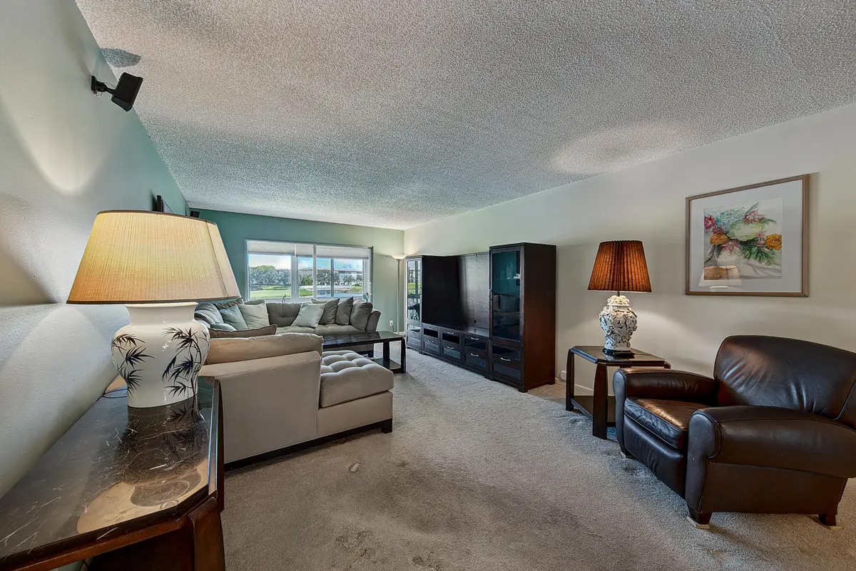 riesgo-22 at 2904 VICTORIA Place A2, Coconut Creek
