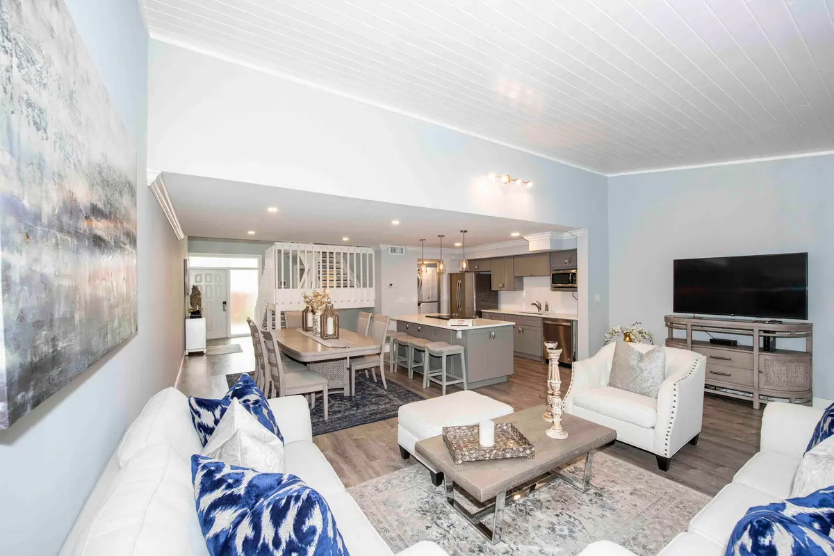 Living area at 129 OLD MEADOW Way, Palm Beach Gardens
