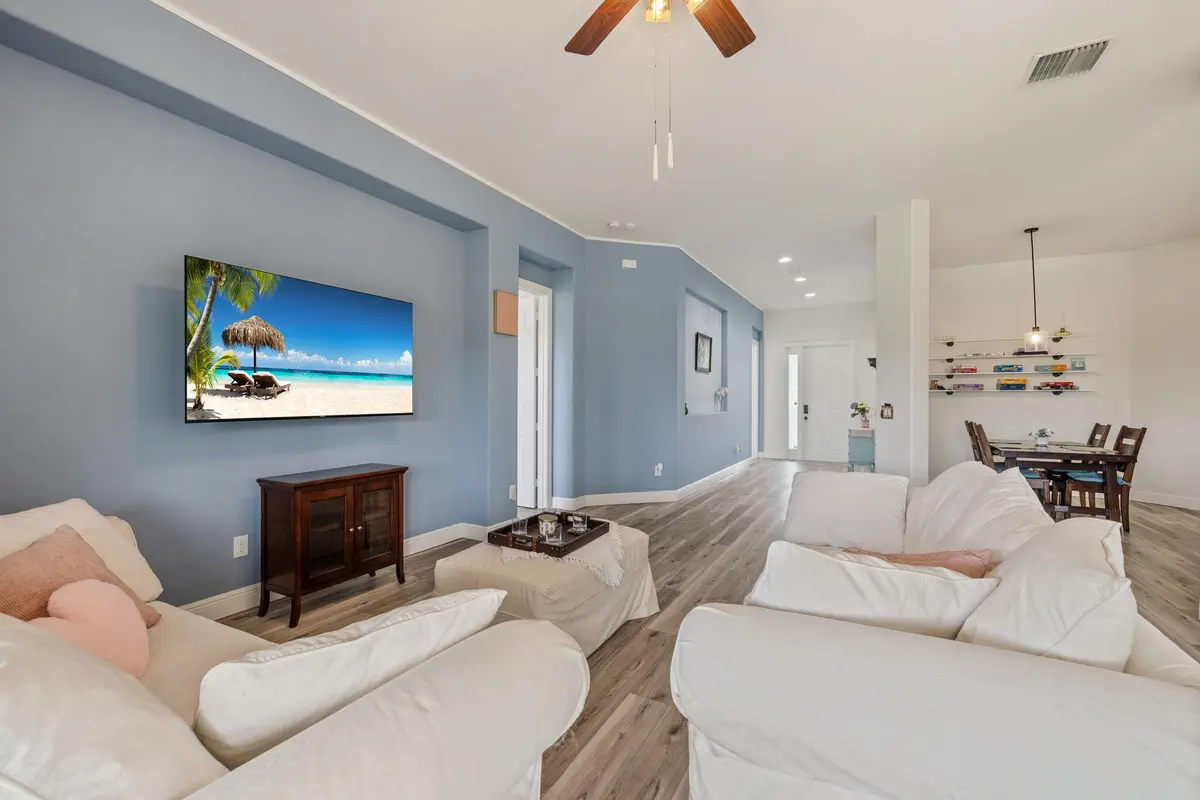 670 TANGELO Circle, Vero Beach, FL – photo 5