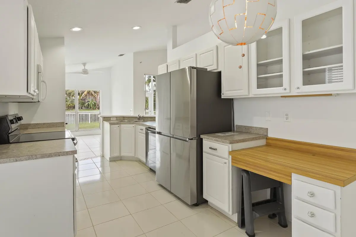 011-021-713 NW Waterlily Pl-1499x1000 at 713 NW Waterlily Place, Jensen Beach