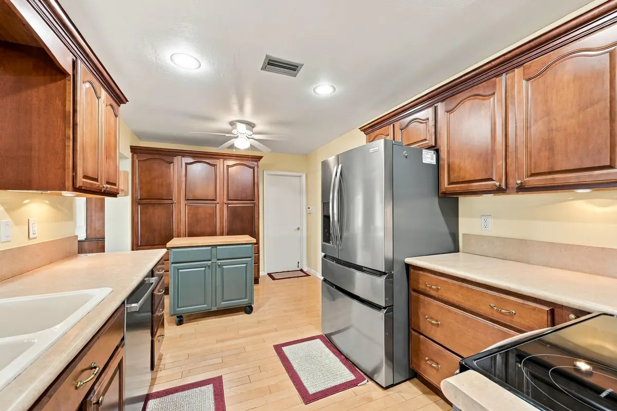11_stl_8755 at 6706 NW 71ST Court, Tamarac