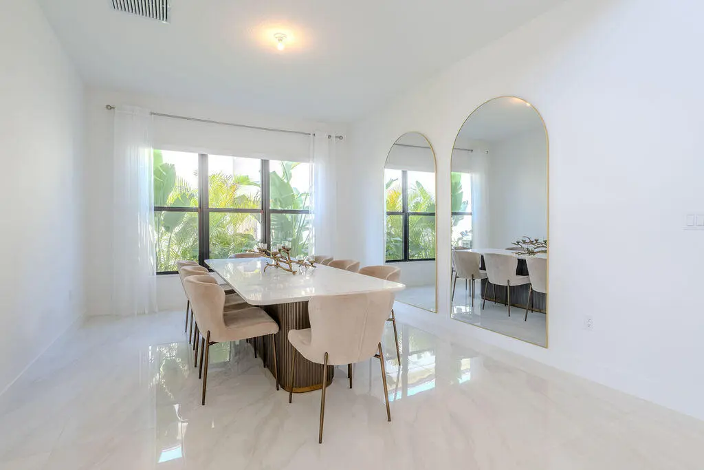 Formal Dining at 9515 ROYAL WOODS Manor, Boca Raton