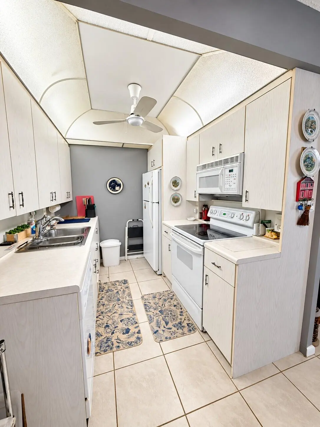 3079 009a at 3079 EXETER, Boca Raton