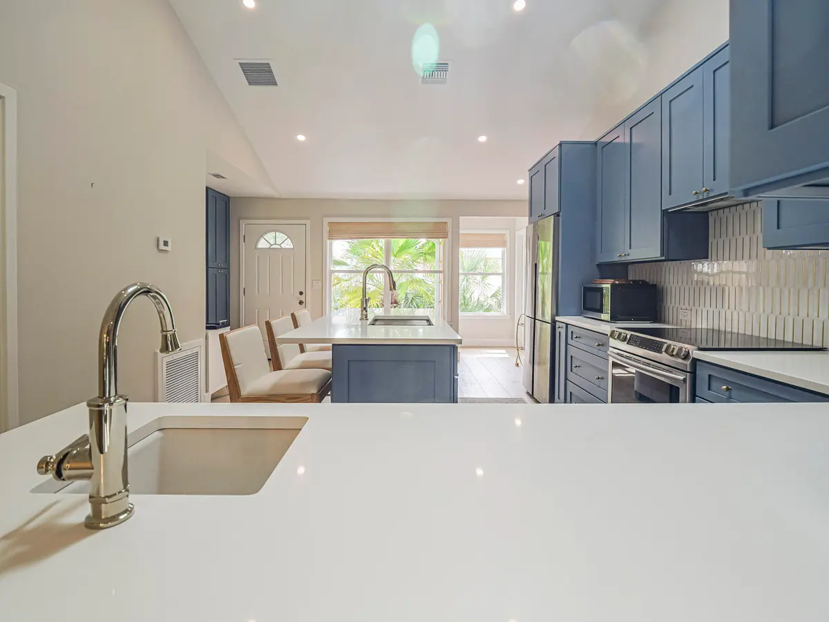 1374 CORAL PARK Lane 803, Vero Beach, FL – photo 7