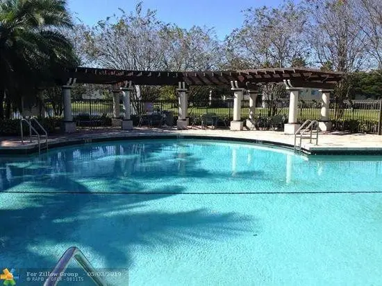 Photo 6 at 4191 N HAVERHILL Road 421, West Palm Beach