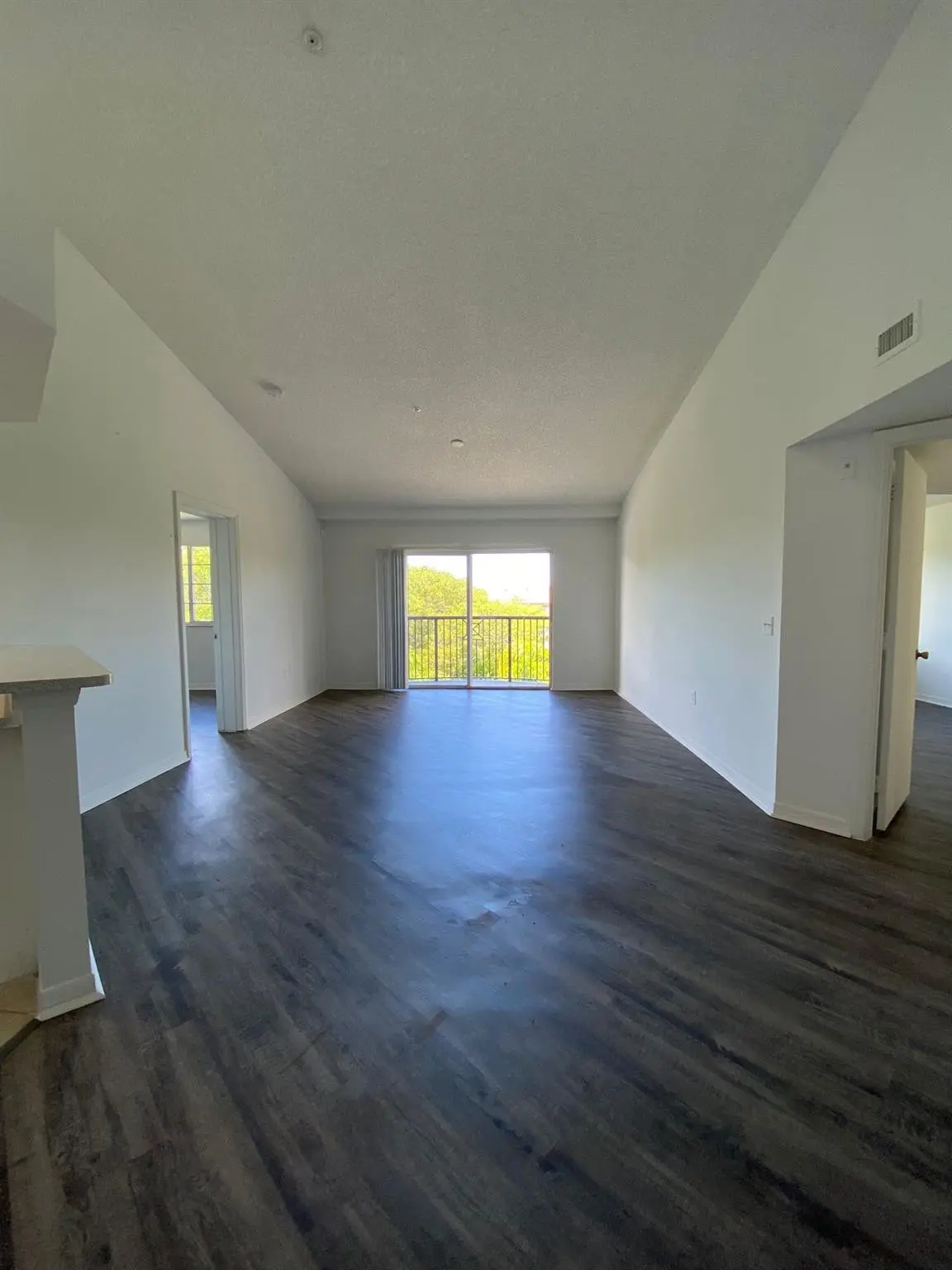 Photo 8 at 4191 N HAVERHILL Road 421, West Palm Beach