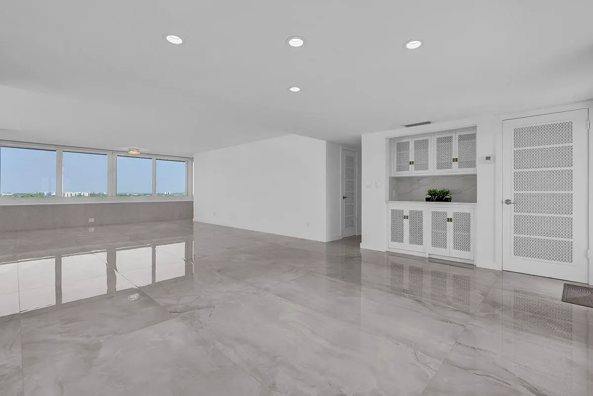 DSC08867 at 201 N Riverside Drive #802, Pompano Beach