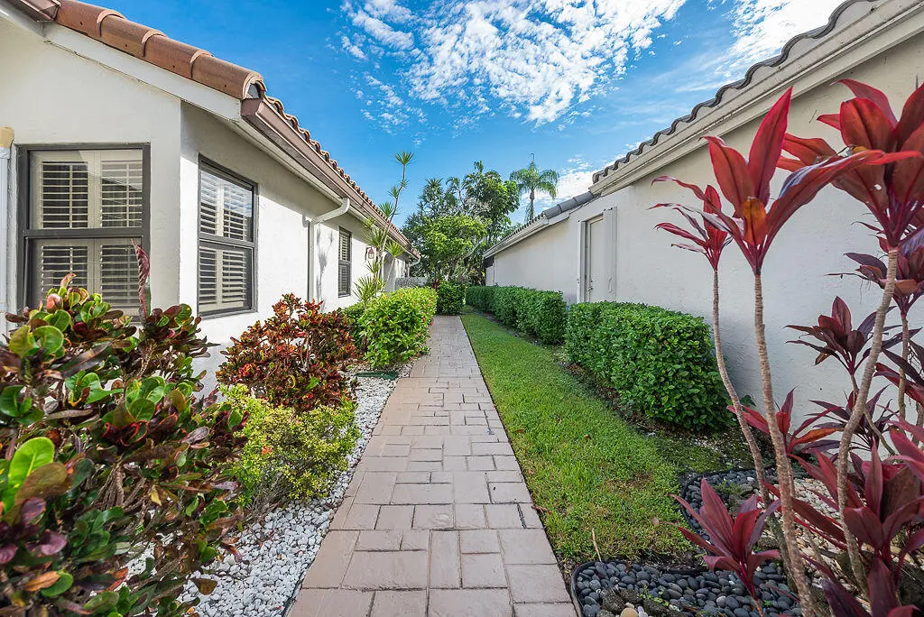 7863DundeeLane-2 at 7863 Dundee Lane, Delray Beach