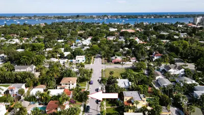 517 31st Street, West Palm Beach – Single Family Residence for rent