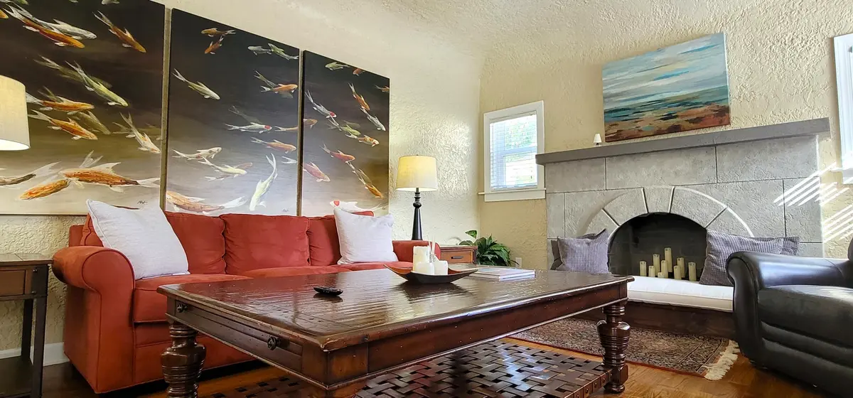 LIVING ROOM at 517 31st Street, West Palm Beach