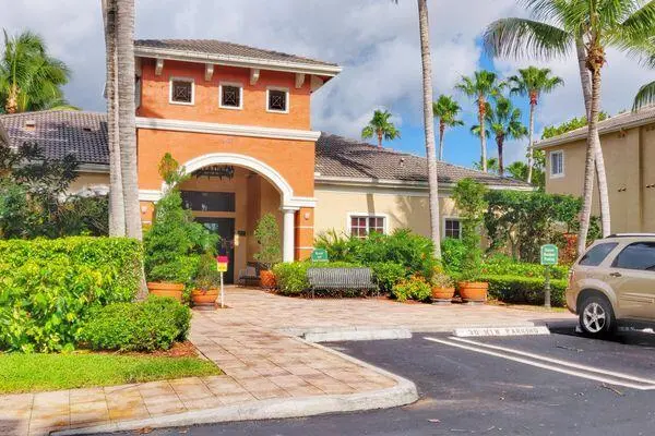 9241e5e3c0c7994407fd6d9d2b2e5a02[1] at 4159 N HAVERHILL Road 1322, West Palm Beach