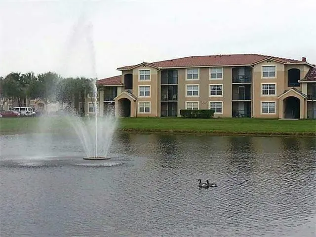 Photo 2 at 15105 MICHELANGELO Boulevard 102, Delray Beach