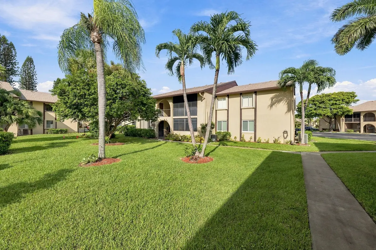 Exterior Front at 313 PINE RIDGE Circle C-2, Greenacres