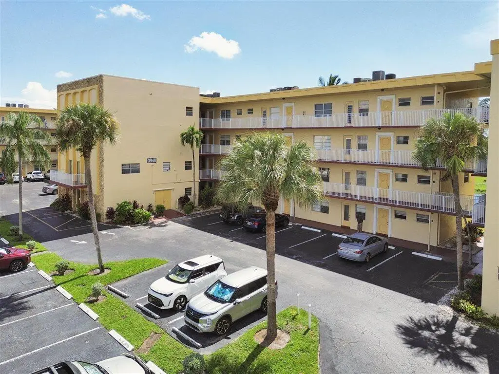 01-dji_fly_20261006_123236_622_179130452 at 3940 NW 42ND Avenue 417, Lauderdale Lakes