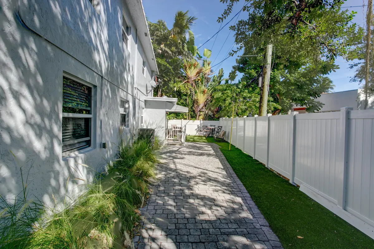 _MG_2958_59_60_61_62 at 530 S FEDERAL Highway 3, Fort Lauderdale